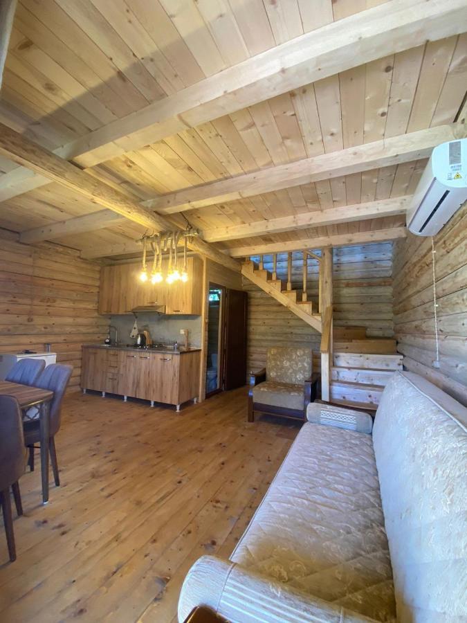 Guest House On Angisa Batumi Luaran gambar