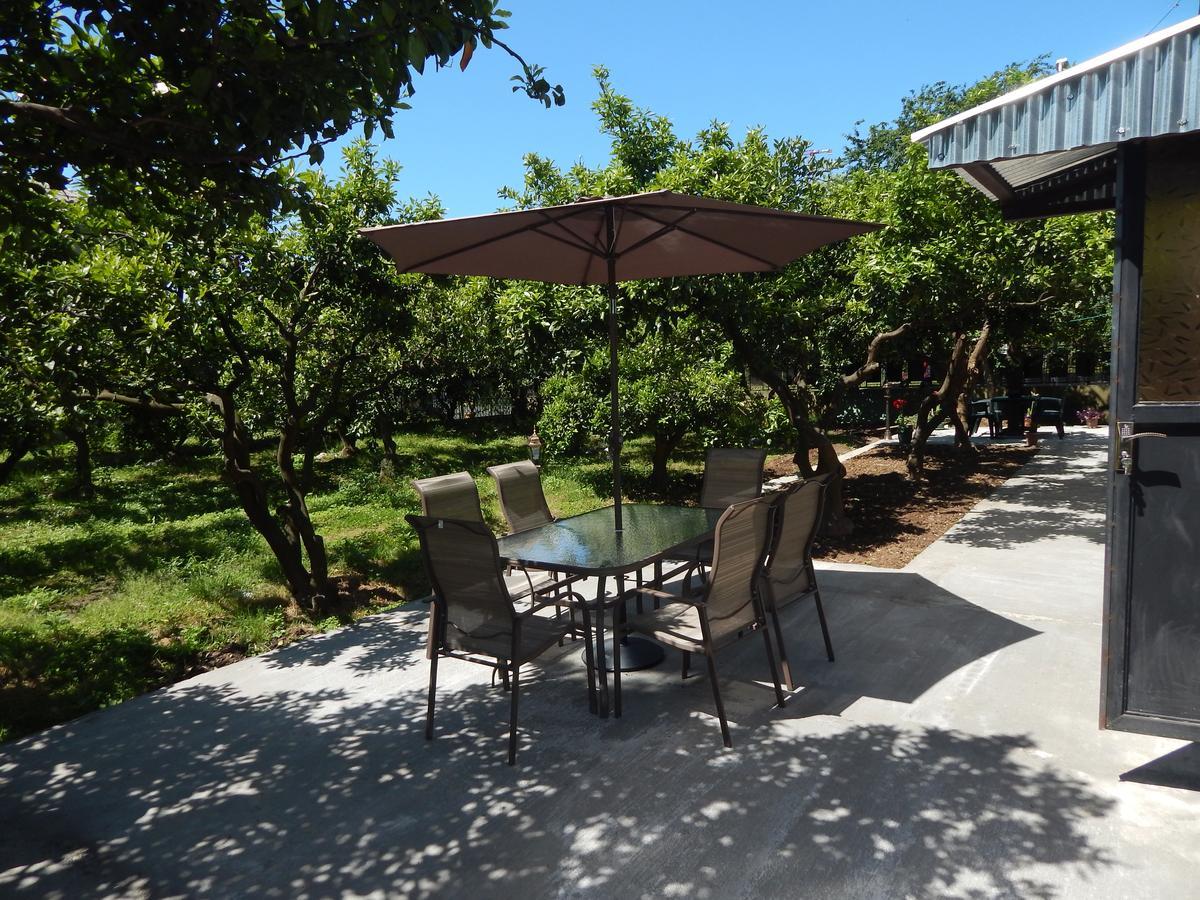 Guest House On Angisa Batumi Luaran gambar